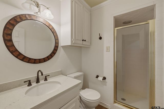 1261 Luann Ln, Tyler, TX 75703