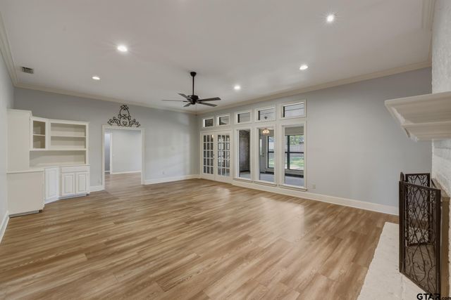 1261 Luann Ln, Tyler, TX 75703