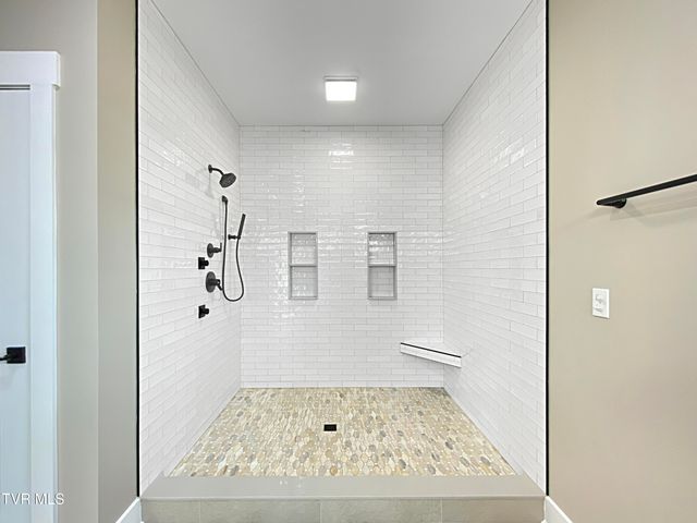 120 Green Lawn Avenue, Greeneville, TN 37743