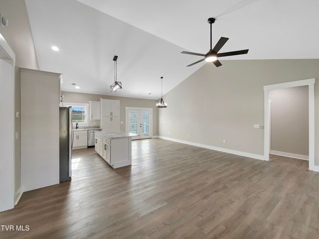 120 Green Lawn Avenue, Greeneville, TN 37743