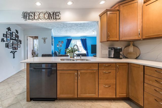 5316 DEERFIELD Drive, Millcreek, PA 16415