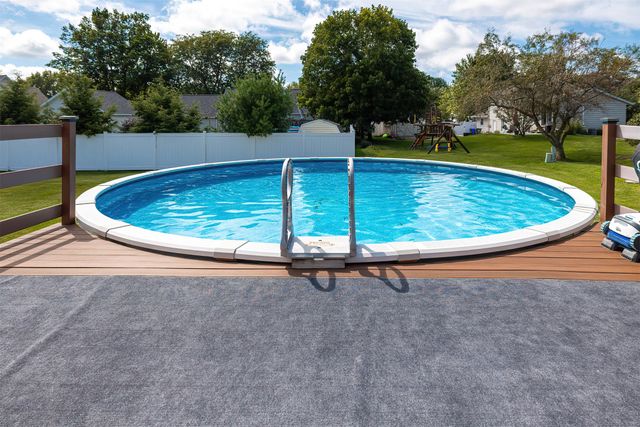 5316 DEERFIELD Drive, Millcreek, PA 16415