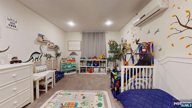 29 Long Avenue, Hillside, NJ 07205