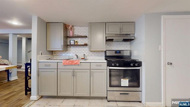 29 Long Avenue, Hillside, NJ 07205