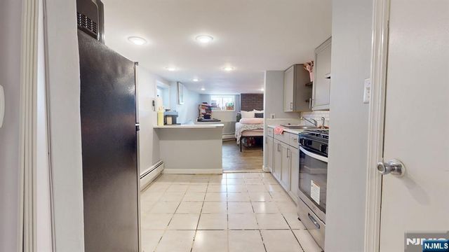 29 Long Avenue, Hillside, NJ 07205