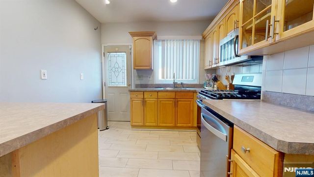 29 Long Avenue, Hillside, NJ 07205