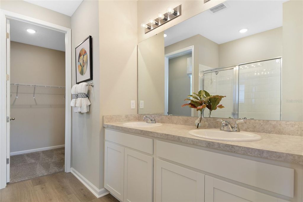 Image 14 of property listing at 2623 29TH LANE E, Palmetto, FL 34221