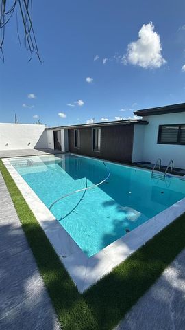 10460 SW 26th Ter NA, Miami, FL 33165