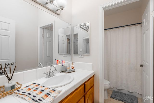 12213 Jacksonville Avenue, Bakersfield, CA 93312