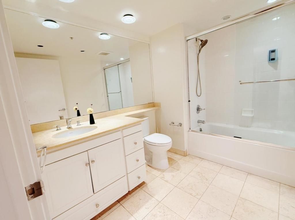 Image 12 of property listing at 400 Beale Street 1102, San Francisco, CA 94105