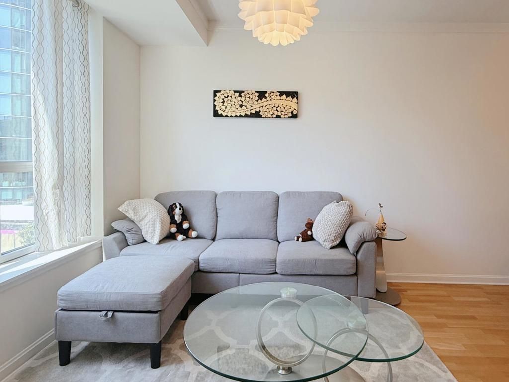 Image 6 of property listing at 400 Beale Street 1102, San Francisco, CA 94105