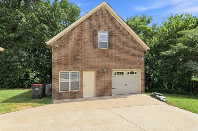 7003 Sunset Ridge Circle, Springdale, AR 72762