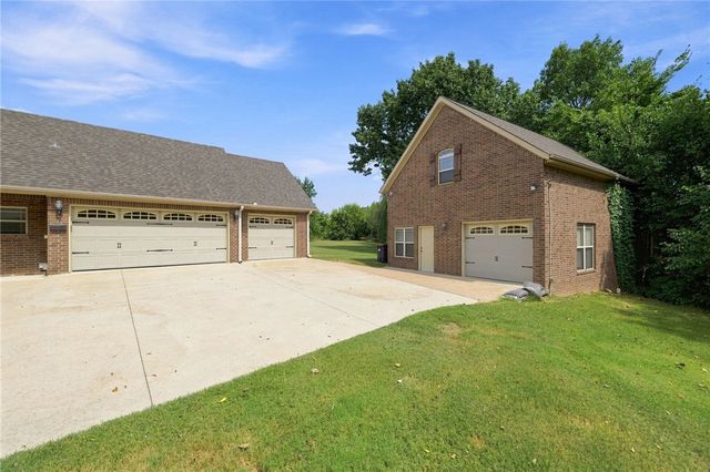 7003 Sunset Ridge Circle, Springdale, AR 72762