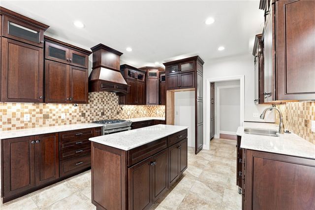 7003 Sunset Ridge Circle, Springdale, AR 72762