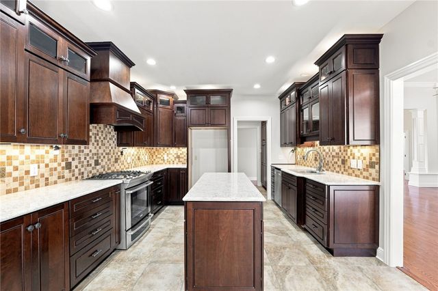7003 Sunset Ridge Circle, Springdale, AR 72762