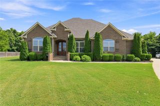7003 Sunset Ridge Circle, Springdale, AR 72762