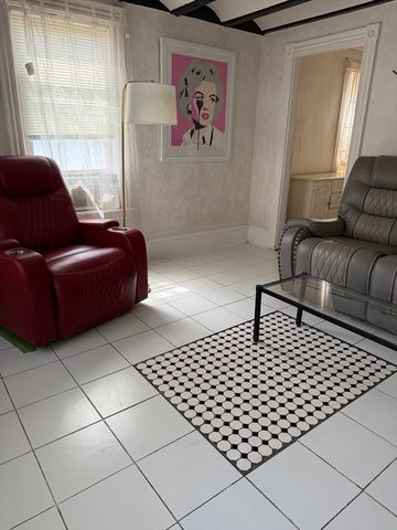 13 Nashua, Somerville, MA 02145