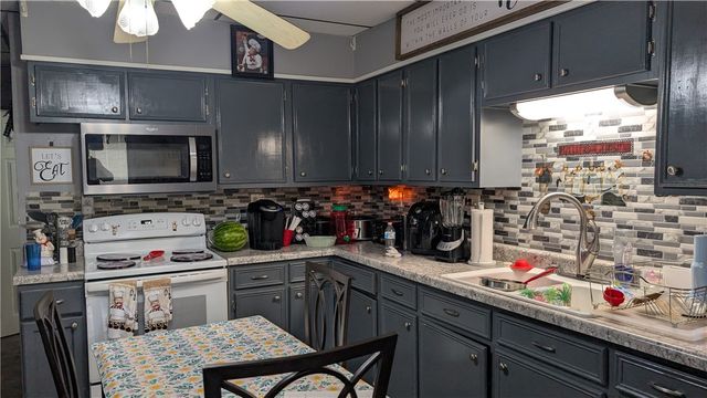 1241 Pittsburgh Road, North Union Twp, PA 15401