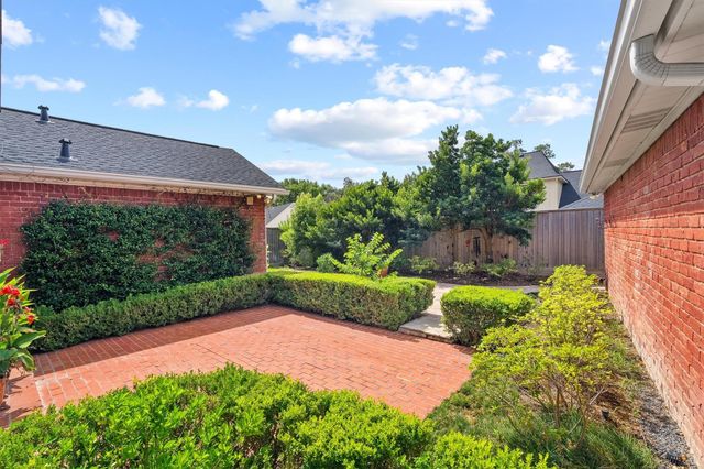 12155 Maple Rock Drive, Houston, TX 77077
