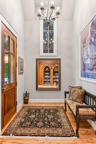 2224 Portico Green, Wayzata, MN 55391