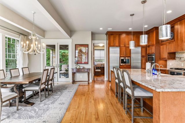 2224 Portico Green, Wayzata, MN 55391
