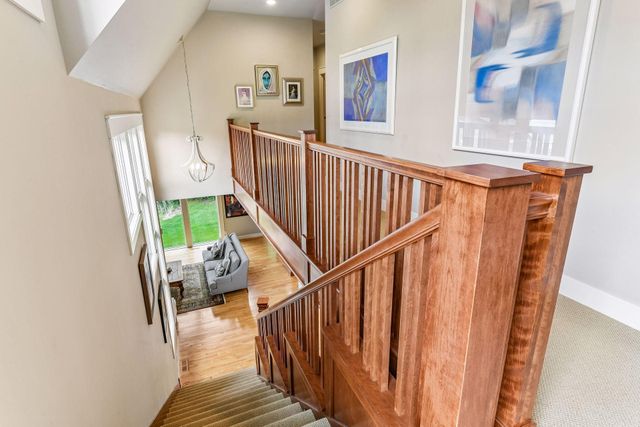 2224 Portico Green, Wayzata, MN 55391