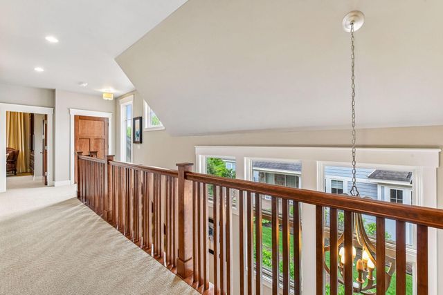 2224 Portico Green, Wayzata, MN 55391
