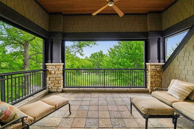 2224 Portico Green, Wayzata, MN 55391