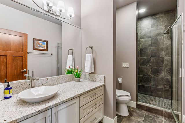 2224 Portico Green, Wayzata, MN 55391