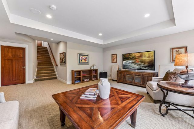 2224 Portico Green, Wayzata, MN 55391