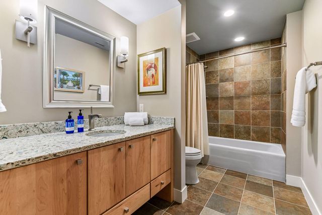 2224 Portico Green, Wayzata, MN 55391