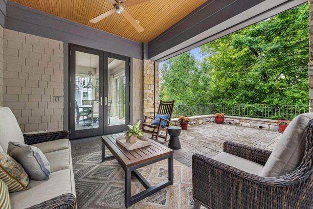 2224 Portico Green, Wayzata, MN 55391