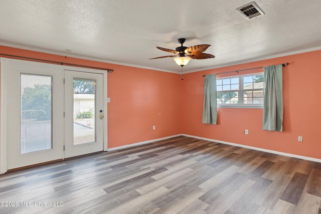 768 Hengen Lane, Biloxi, MS 39532