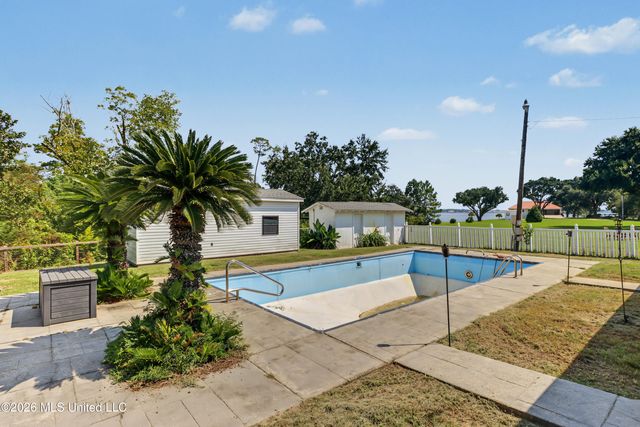 768 Hengen Lane, Biloxi, MS 39532