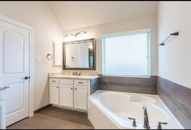 20427 Montecrest Circle, Spring, TX 77379