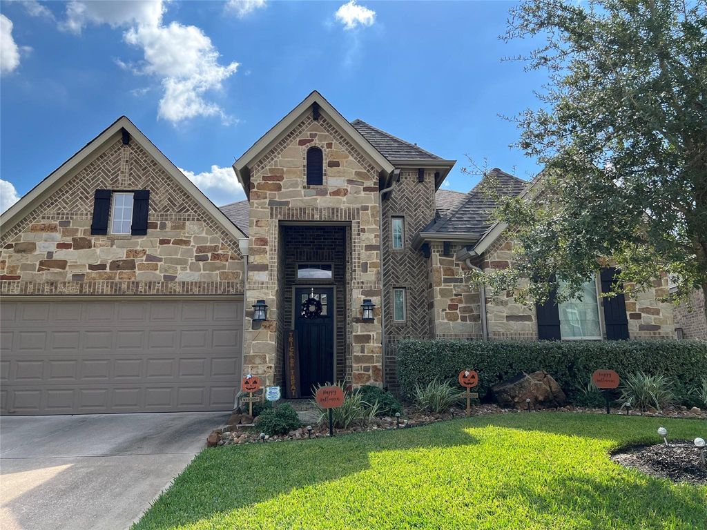 20427 Montecrest Circle, Spring, TX 77379