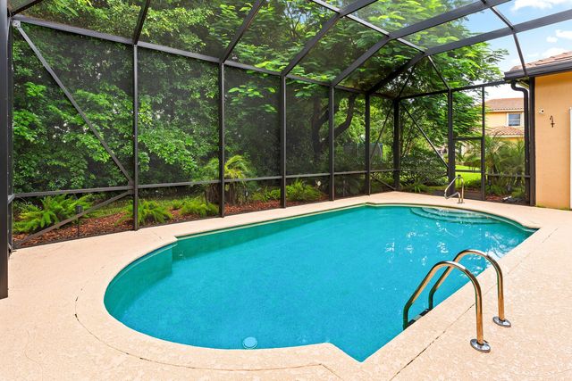 6856 HOULTON Circle, Lake Worth, FL 33467