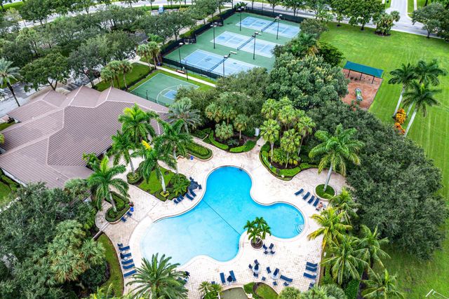 6856 HOULTON Circle, Lake Worth, FL 33467