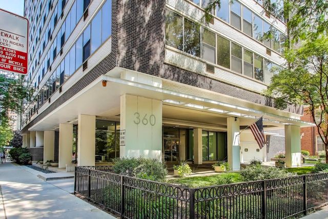 360 W Wellington Avenue 10C, Chicago, IL 60657