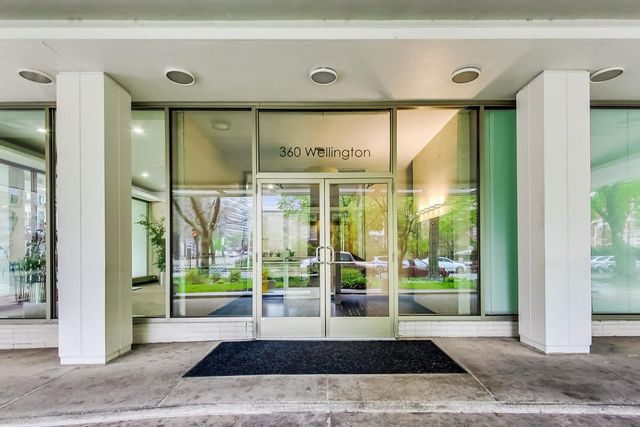 360 W Wellington Avenue 10C, Chicago, IL 60657
