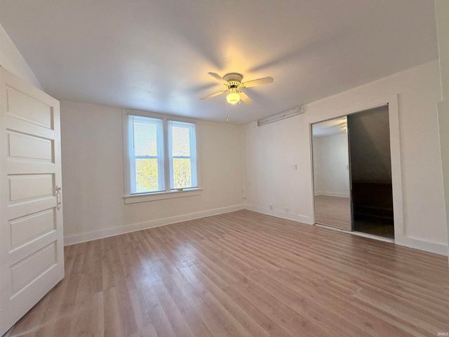 925 Cottage Avenue, Fort Wayne, IN 46807