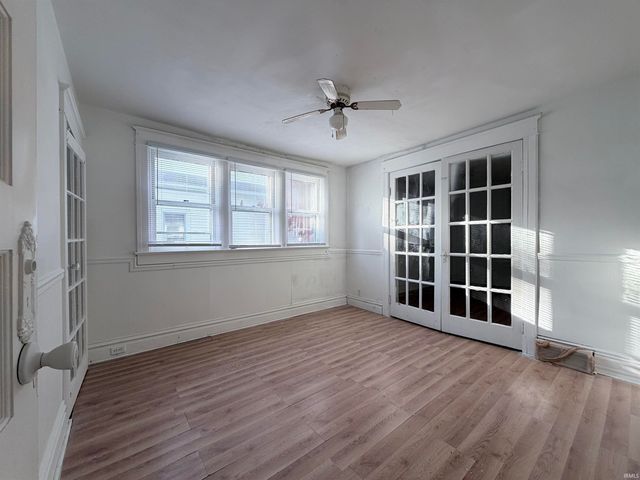 925 Cottage Avenue, Fort Wayne, IN 46807