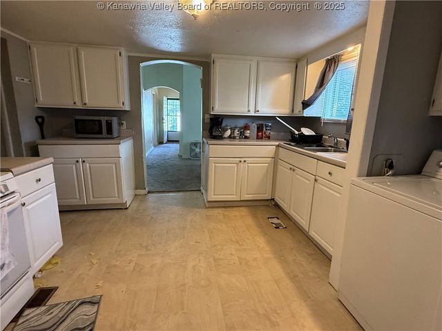 721 Garvin Avenue, Charleston, WV 25302