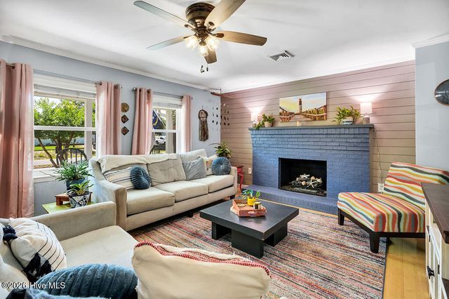 103 NW 25th Street, Oak Island, NC 28465