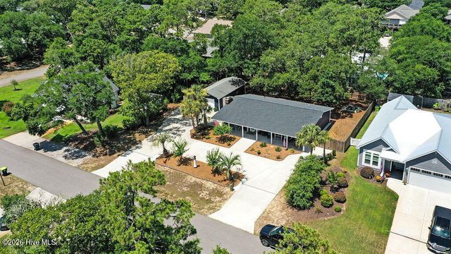 103 NW 25th Street, Oak Island, NC 28465
