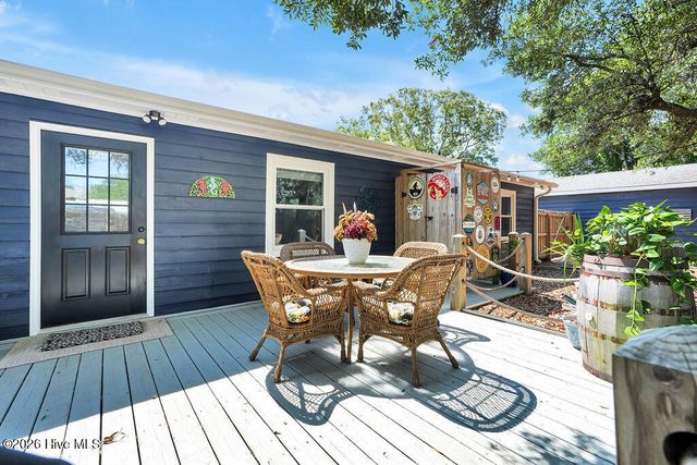 103 NW 25th Street, Oak Island, NC 28465