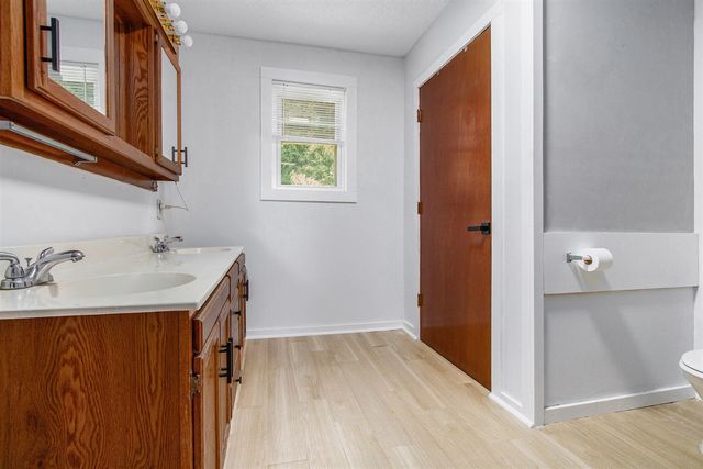 68715 66th Avenue, Watervliet, MI 49098