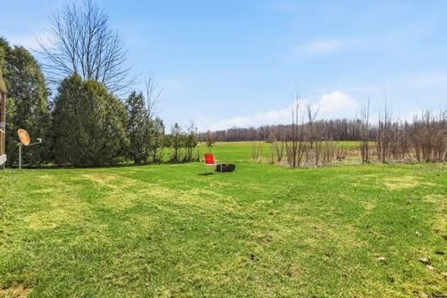 68715 66th Avenue, Watervliet, MI 49098