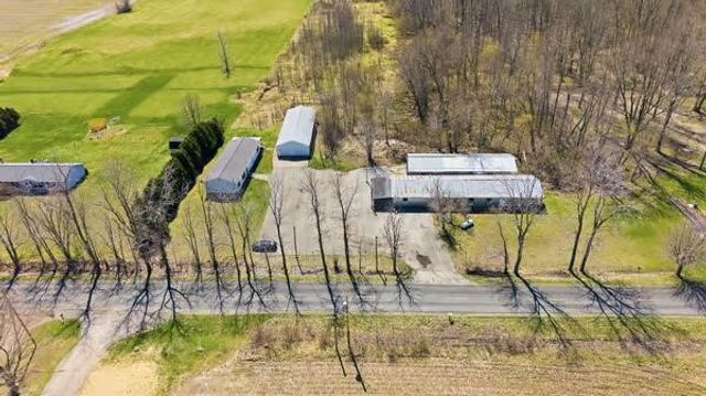 68715 66th Avenue, Watervliet, MI 49098