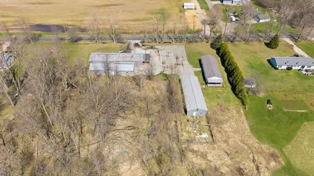 68715 66th Avenue, Watervliet, MI 49098